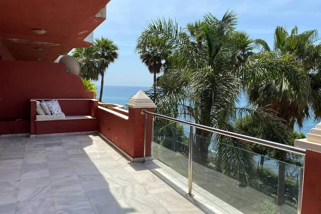 Estepona Seaview Apartment Seletur