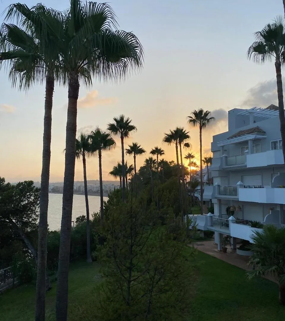 Estepona Seaview Apartment Seletur