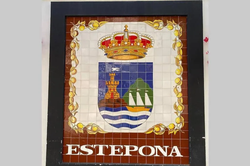 Estepona Seaview Apartment Seletur