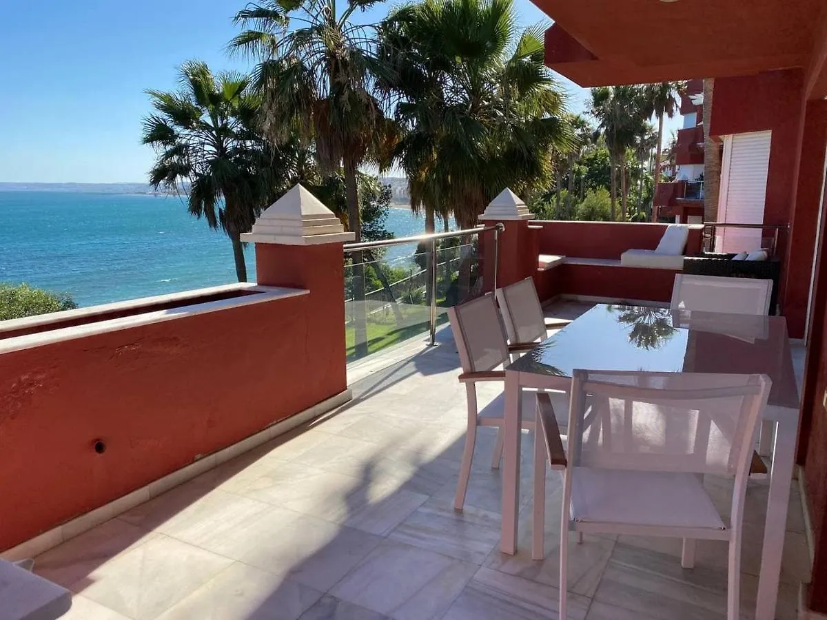 Estepona Seaview Apartment Seletur